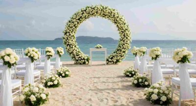 Outdoor Wedding Eetup on A Sandy Beach