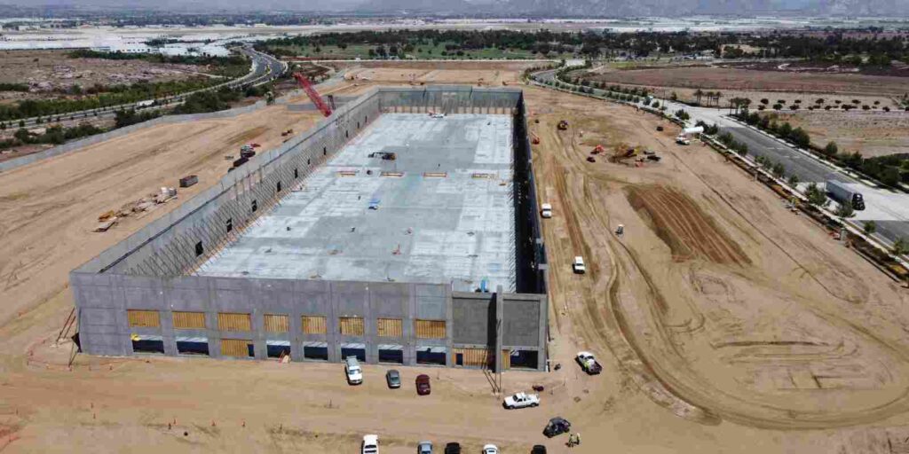 Under Construction Warehouse Site in Lakeland